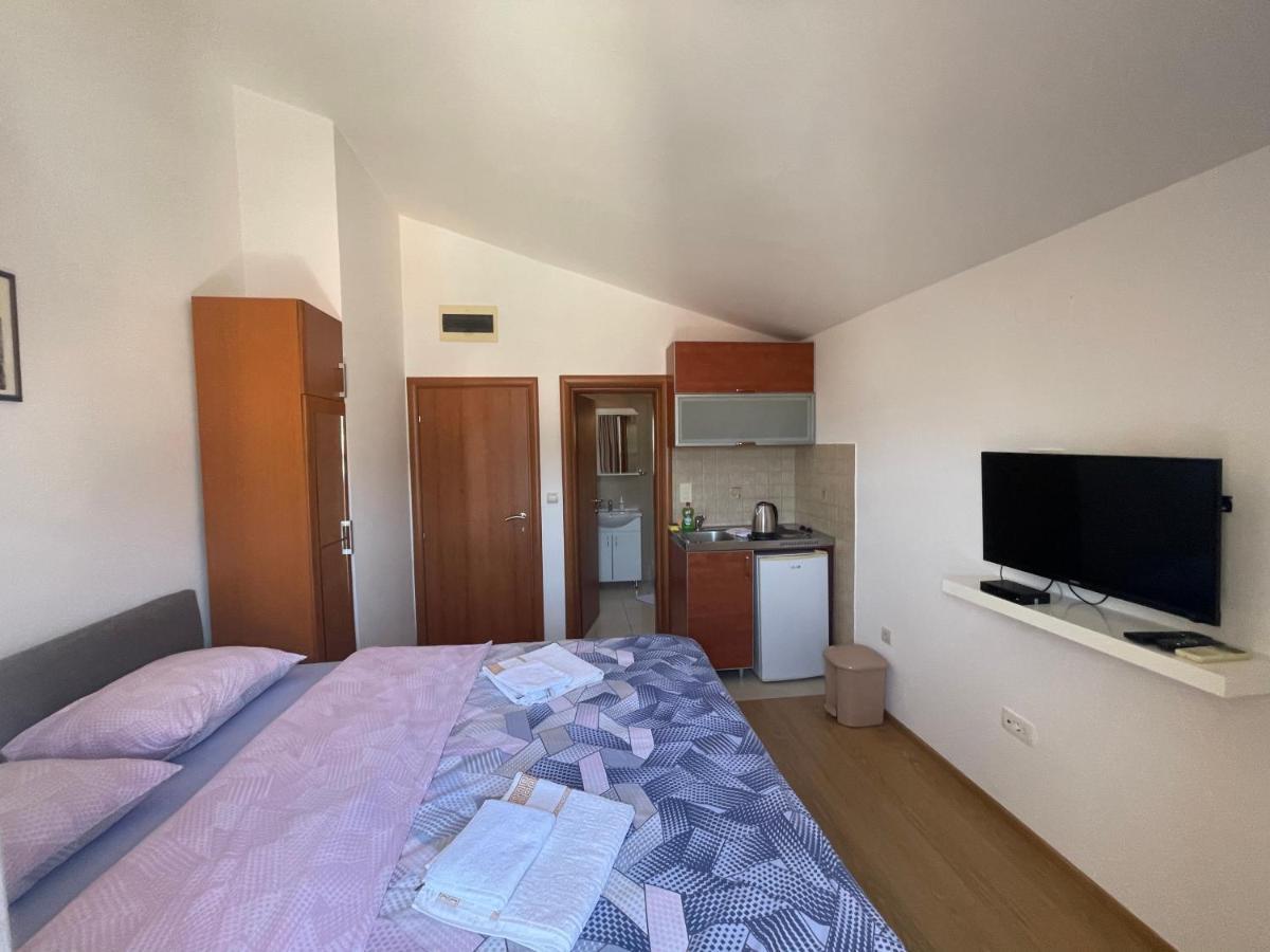 Apartments Manojlovic Будва Экстерьер фото