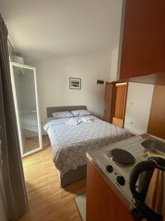 Apartments Manojlovic Будва Экстерьер фото