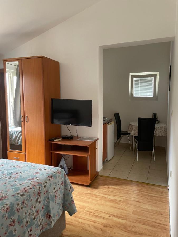 Apartments Manojlovic Будва Экстерьер фото