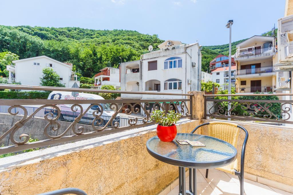 Apartments Manojlovic Будва Экстерьер фото